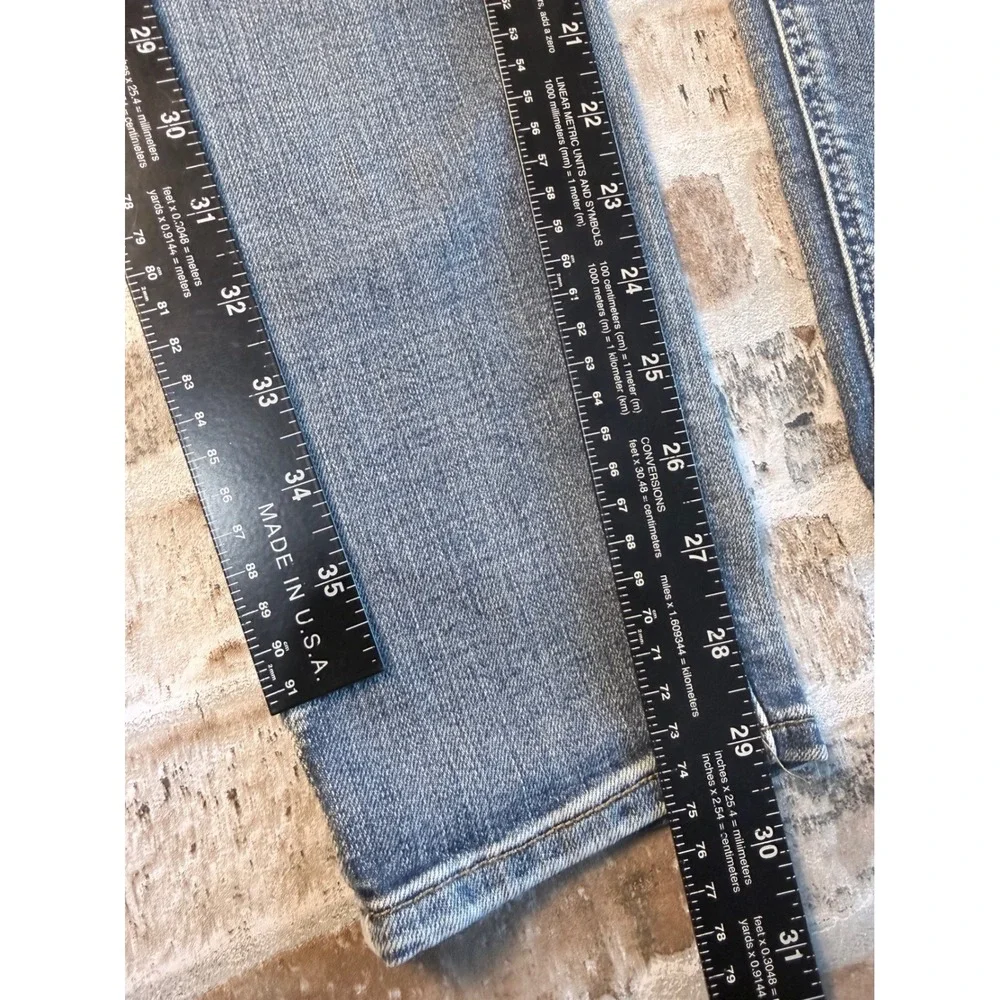 Refuge‎ Womens Size 2 Distressed Skinny Jeans Medium Wash Ripped Denim